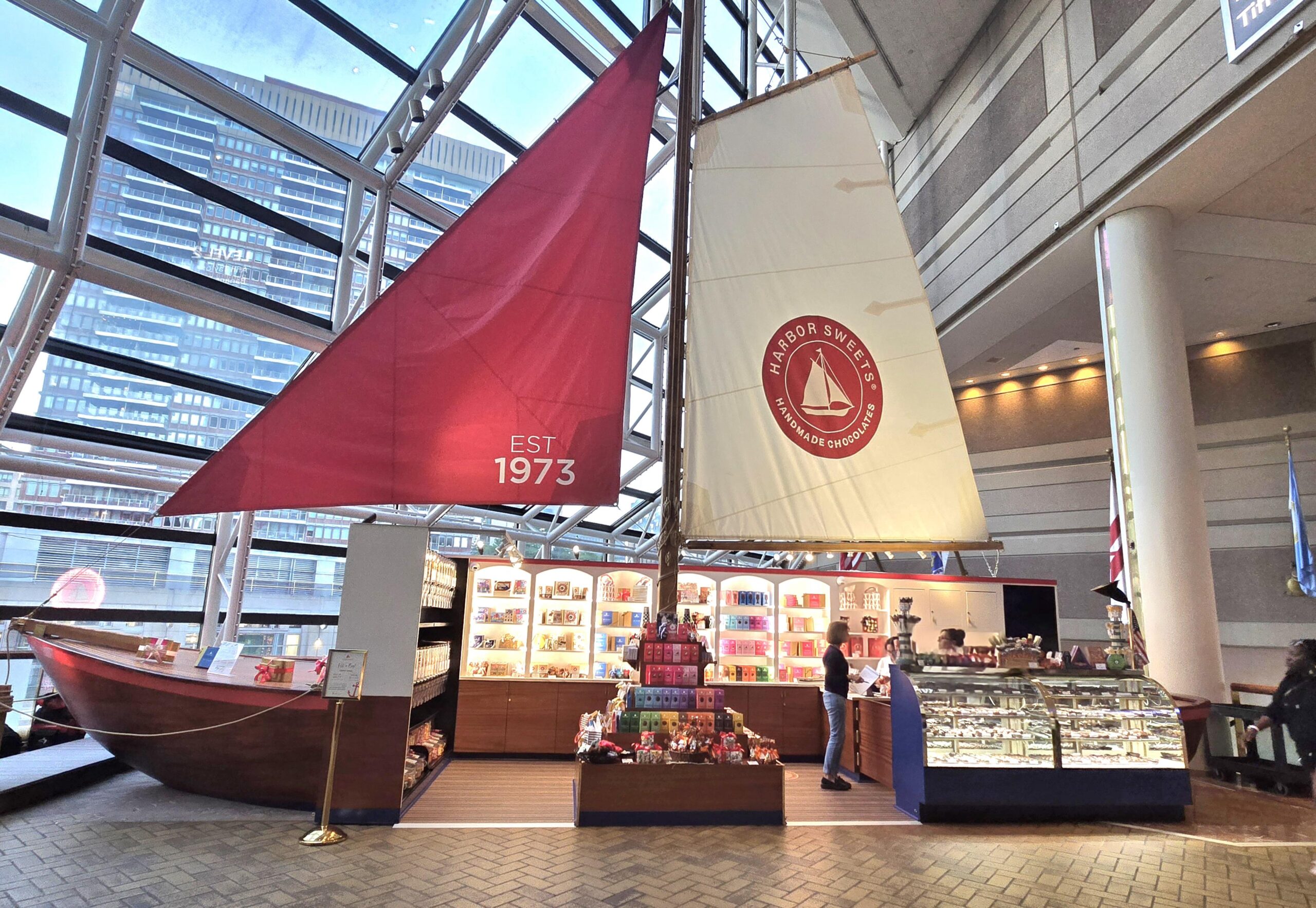 Harbor Sweets 40 sloop candy kiosk
